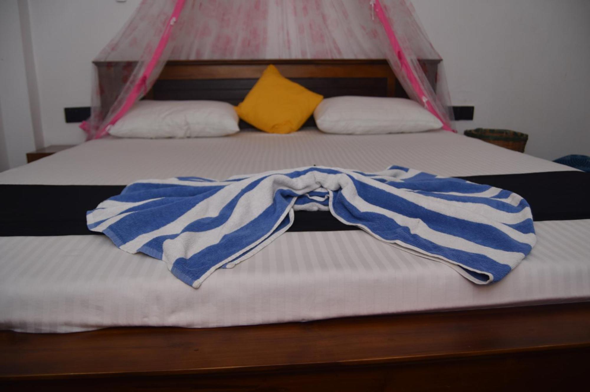 Kosi Giggles Resort Weligama Exterior foto